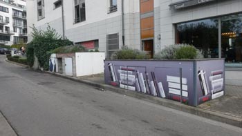 Infraction urbanistique à Wolubilis: construction d’édicules sur le trottoir rue Lola Bobesco avec l’accord tacite de la commune!